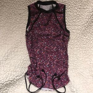 Lululemon sleeveless Rashguard 4